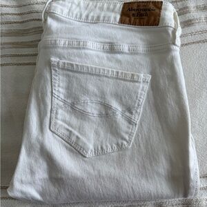 Abercrombie & Fitch White High Rise Jeans Timeless Design